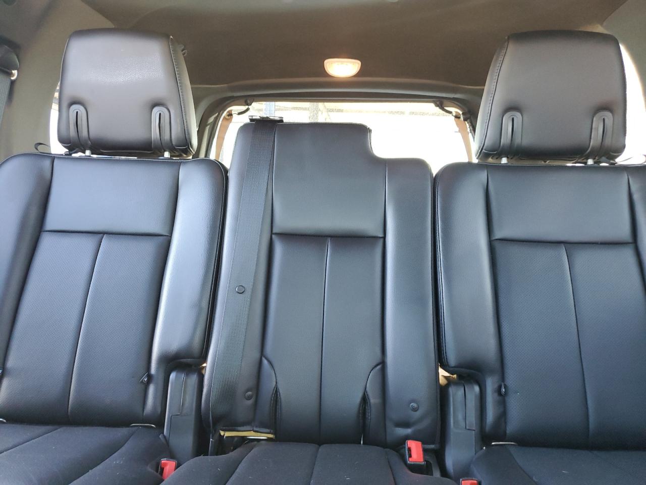 2017 Ford Expedition - Image 10