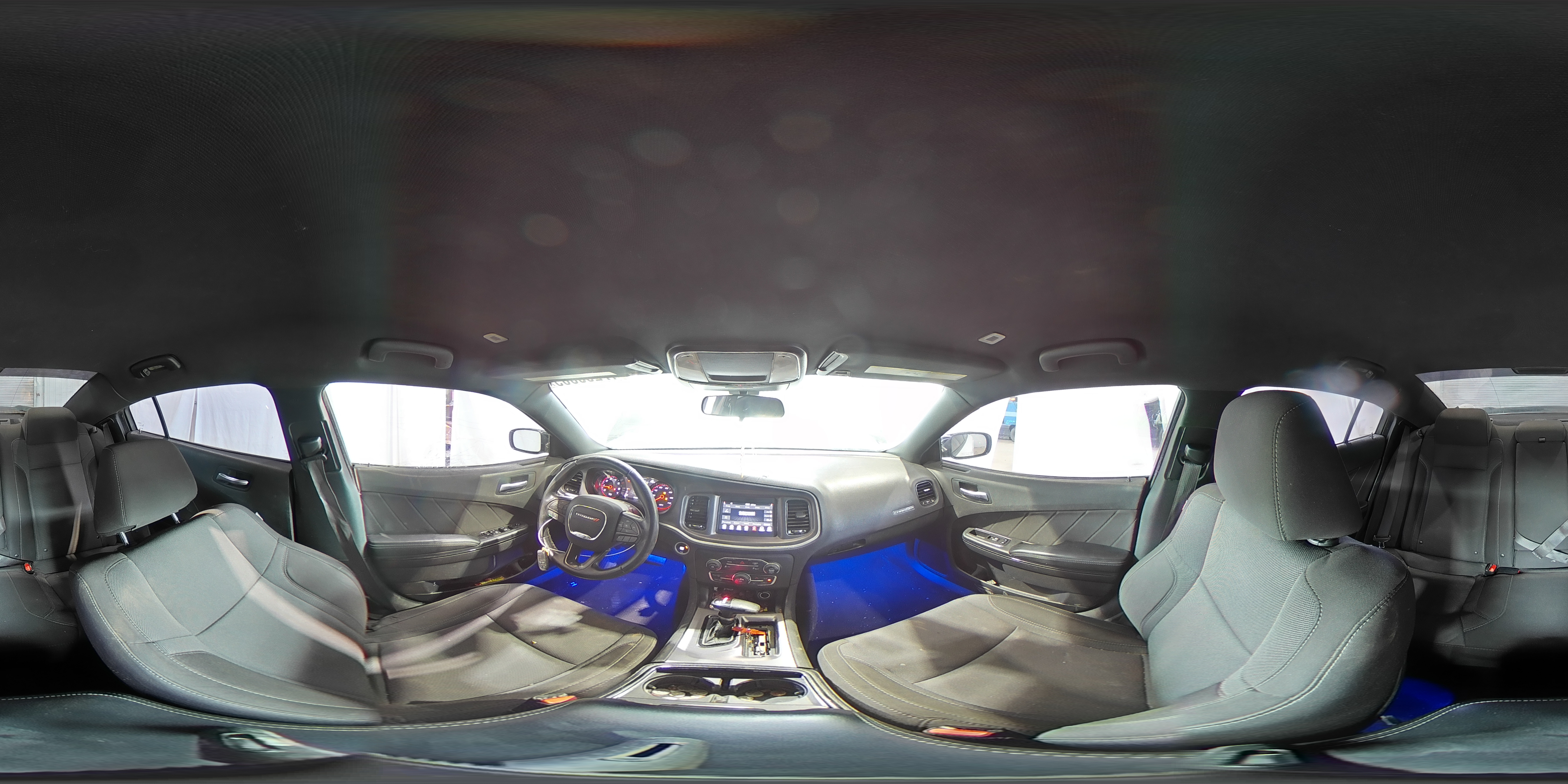 2019 Dodge Charger - Image 13