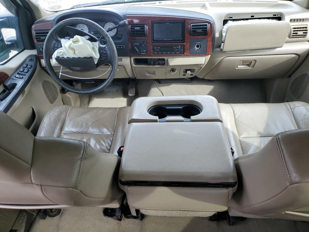 2005 Ford F350 - Image 8
