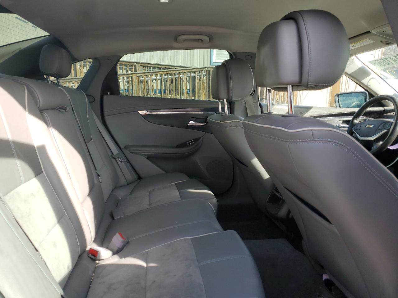 2014 Chevrolet Impala - Image 10