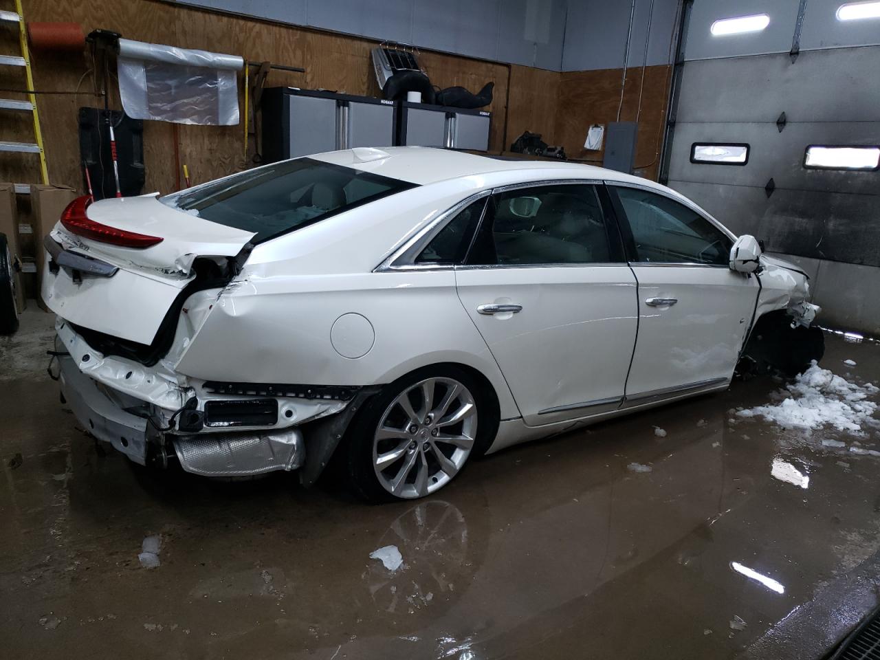 2015 Cadillac XTS - Image 3