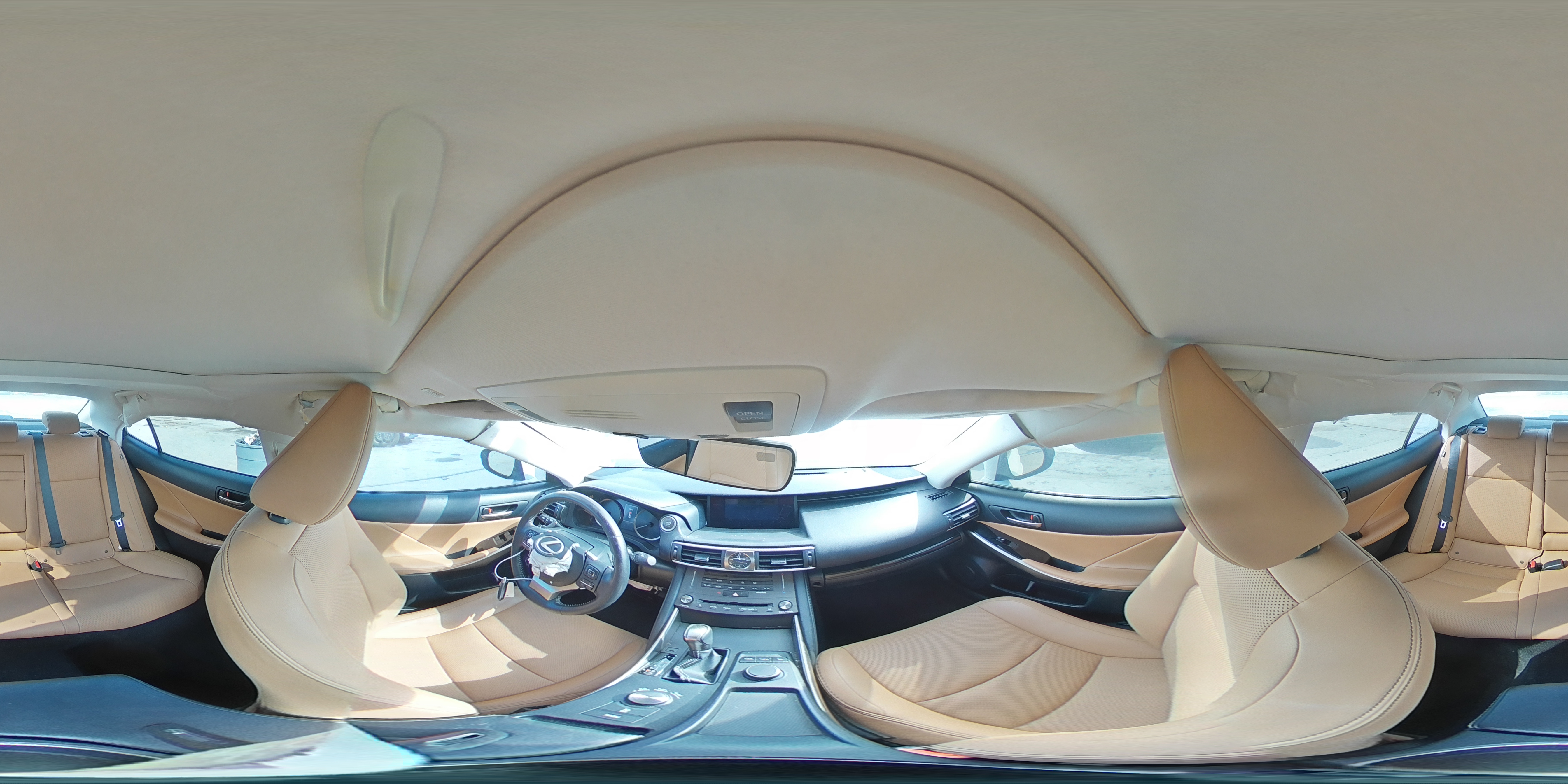 2020 Lexus IS - Image 15