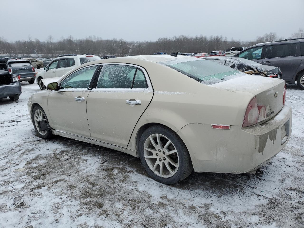 2010 Chevrolet Malibu - Image 2