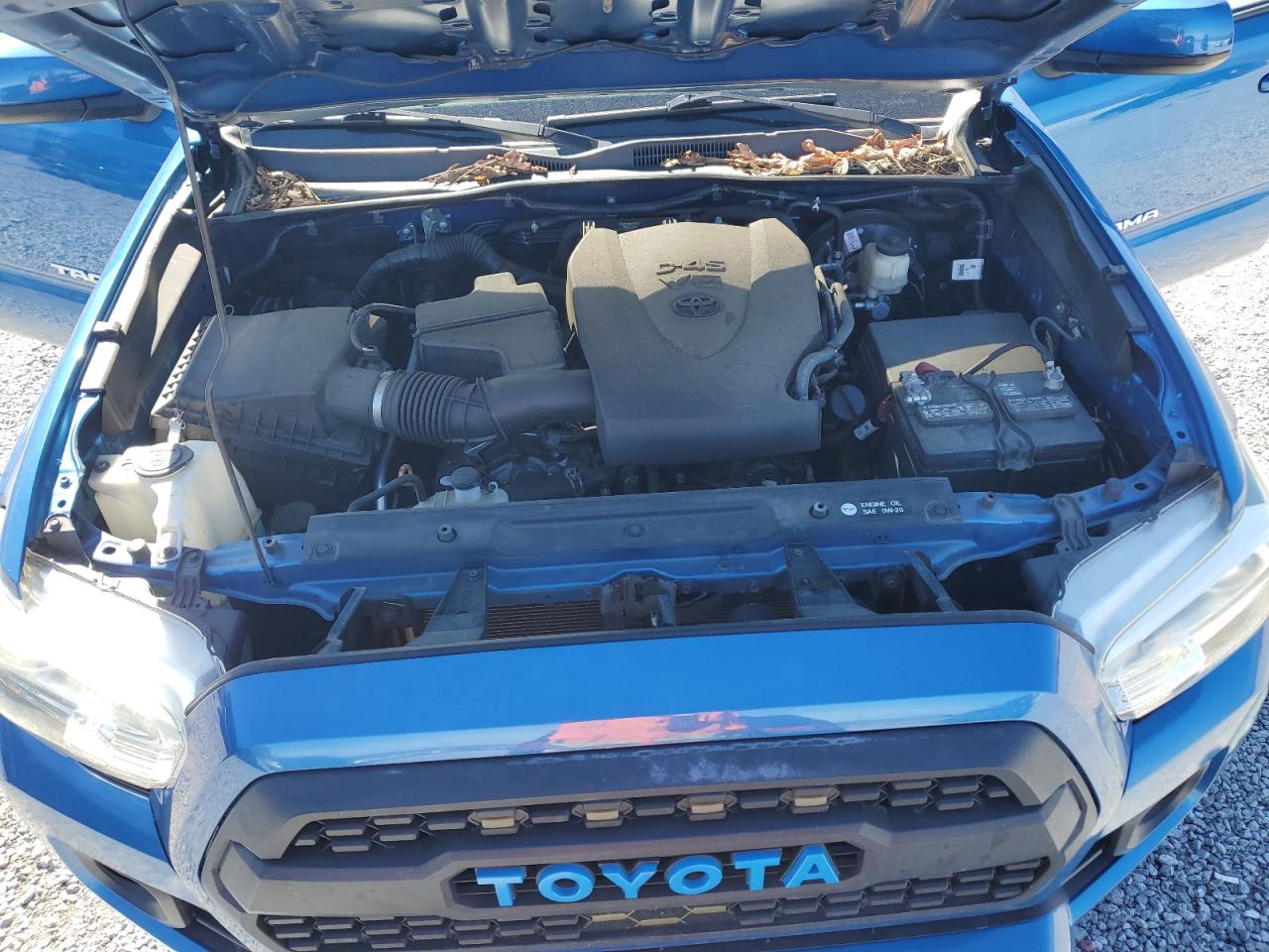 2018 Toyota Tacoma - Image 11