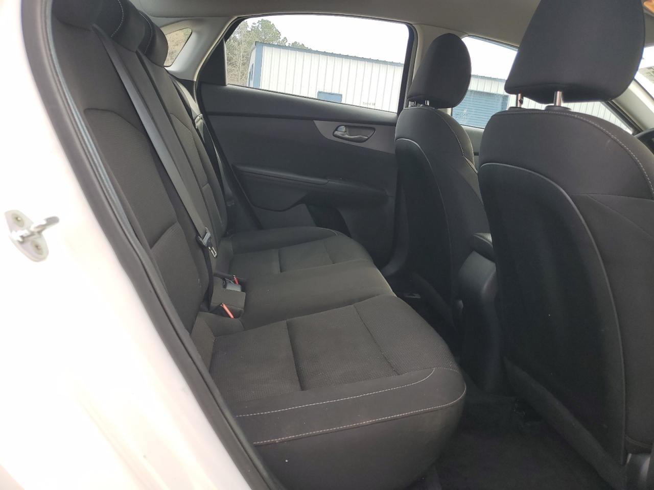 2021 Kia Forte - Image 11
