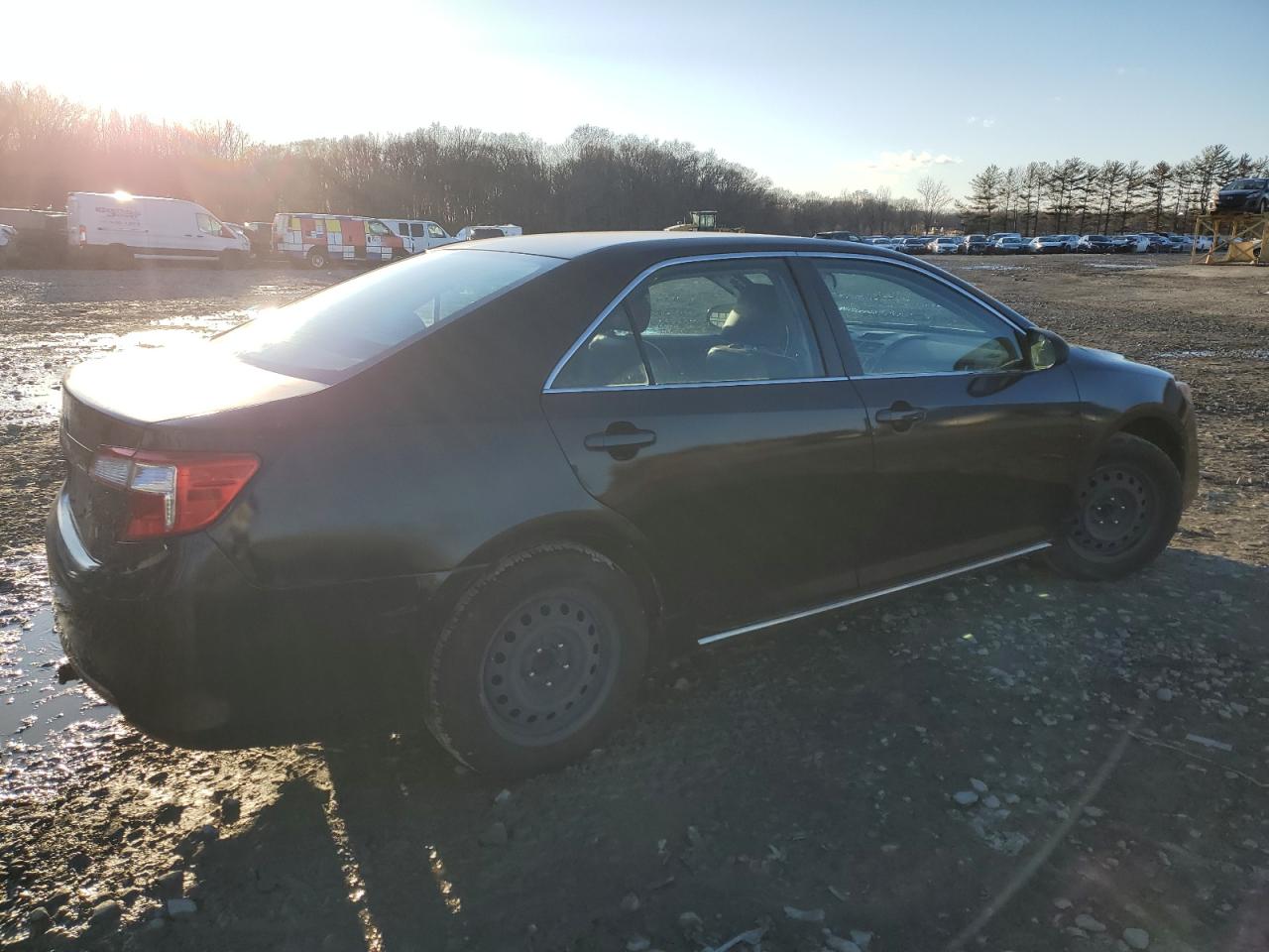 2014 Toyota Camry - Image 3