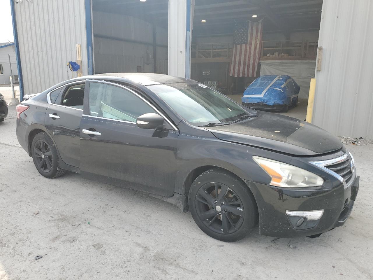2013 Nissan Altima - Image 4