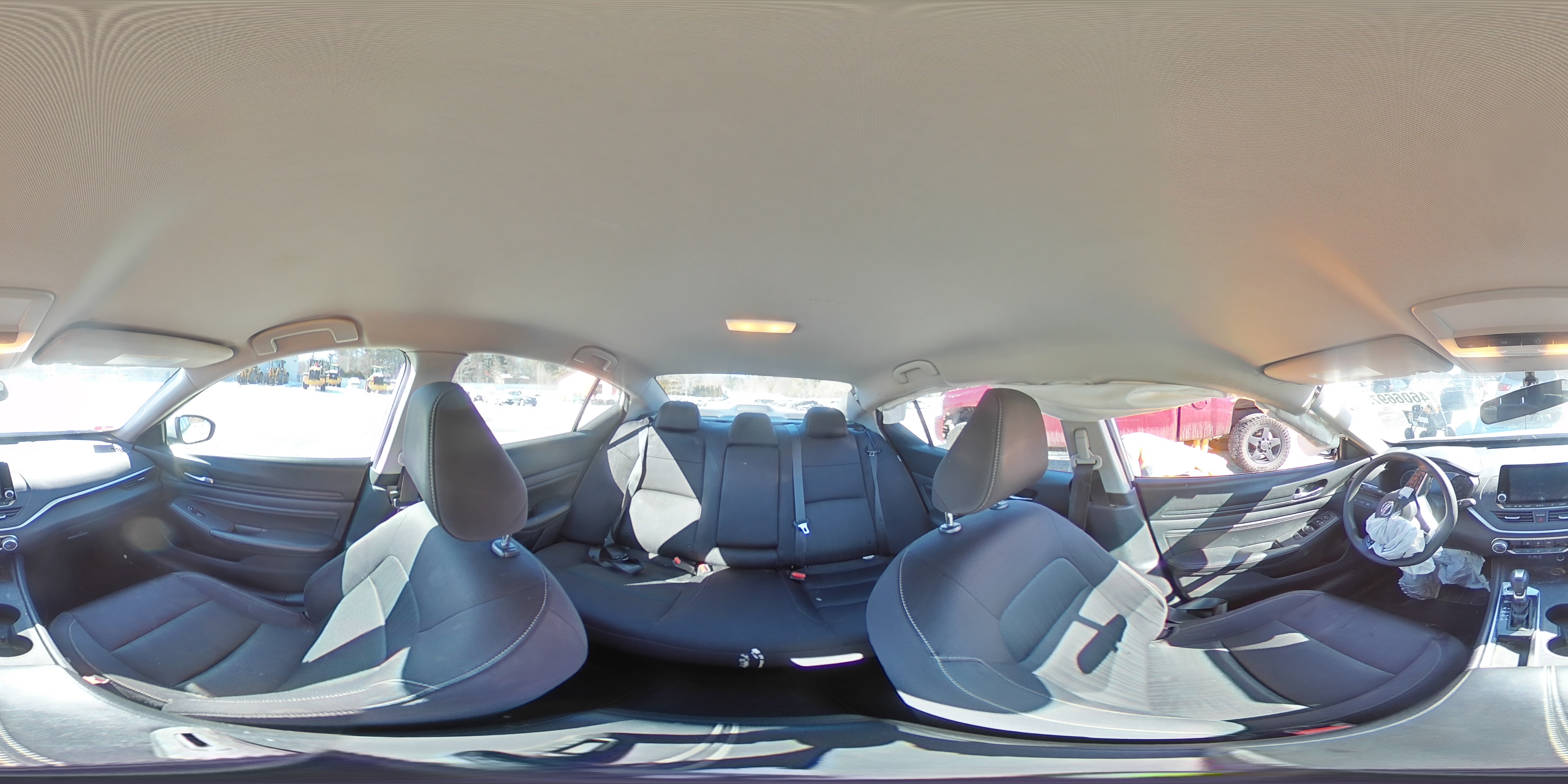 2019 Nissan Altima - Image 12