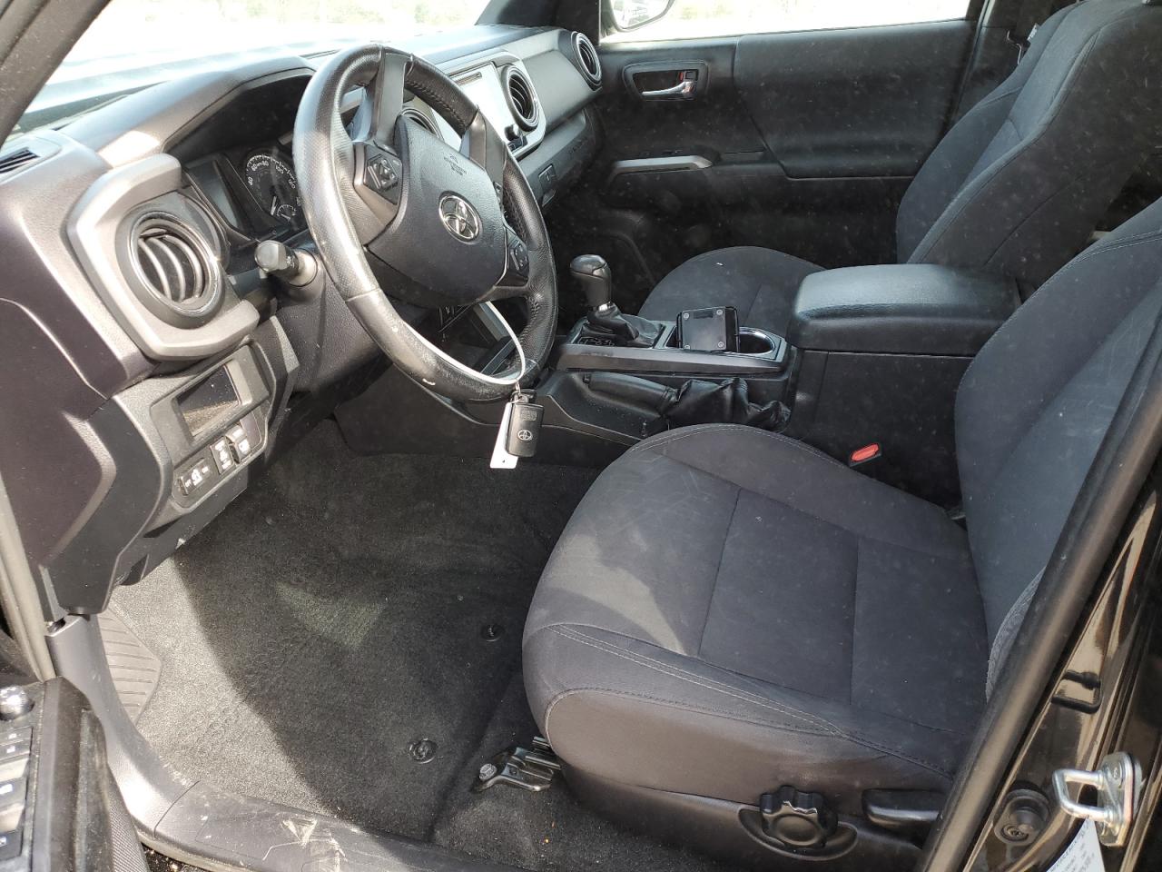 2017 Toyota Tacoma - Image 7