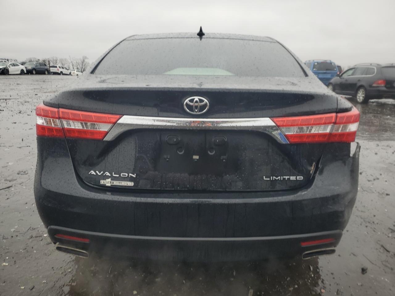 2015 Toyota Avalon - Image 6