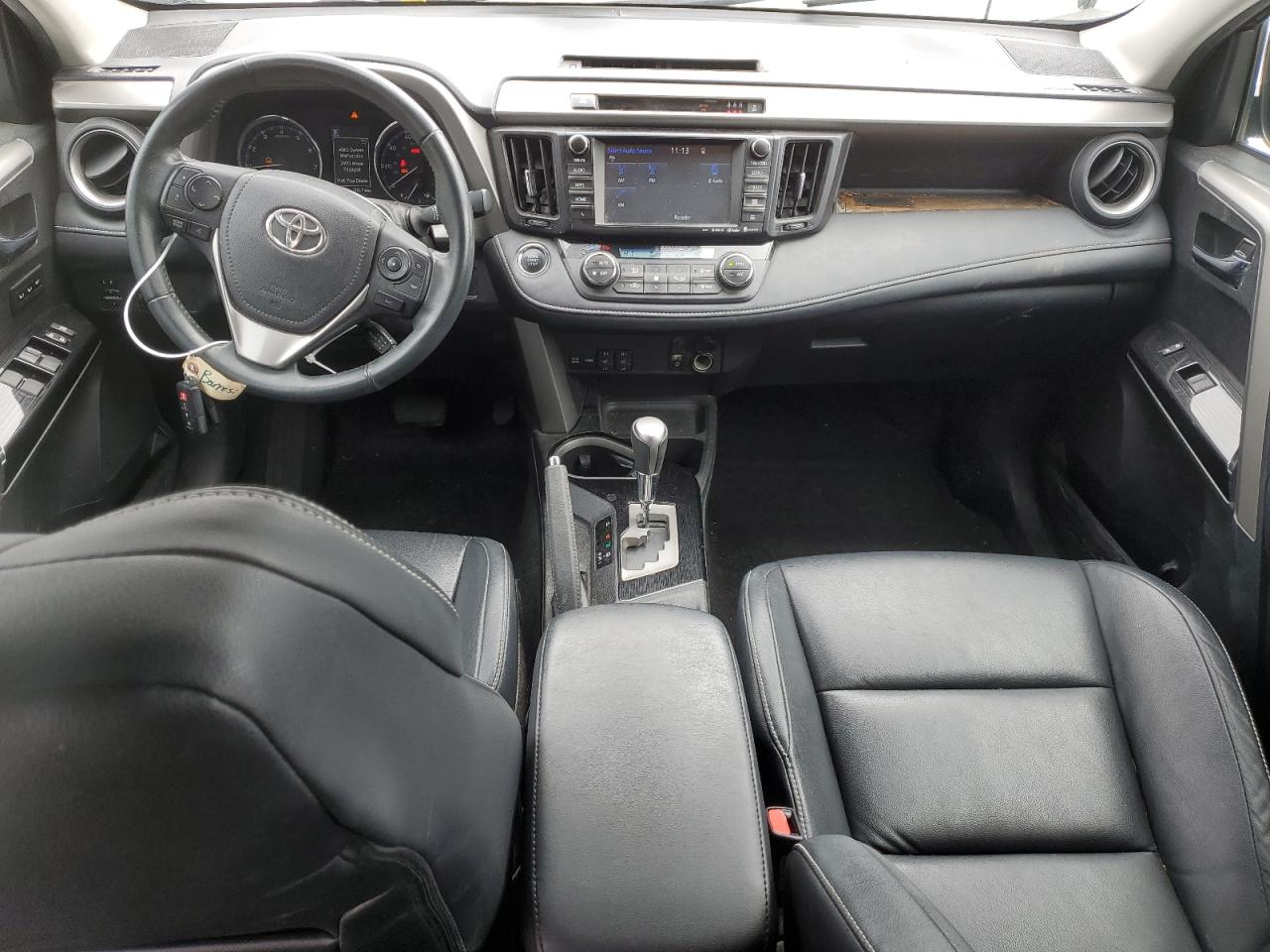 2017 Toyota RAV 4 - Image 8