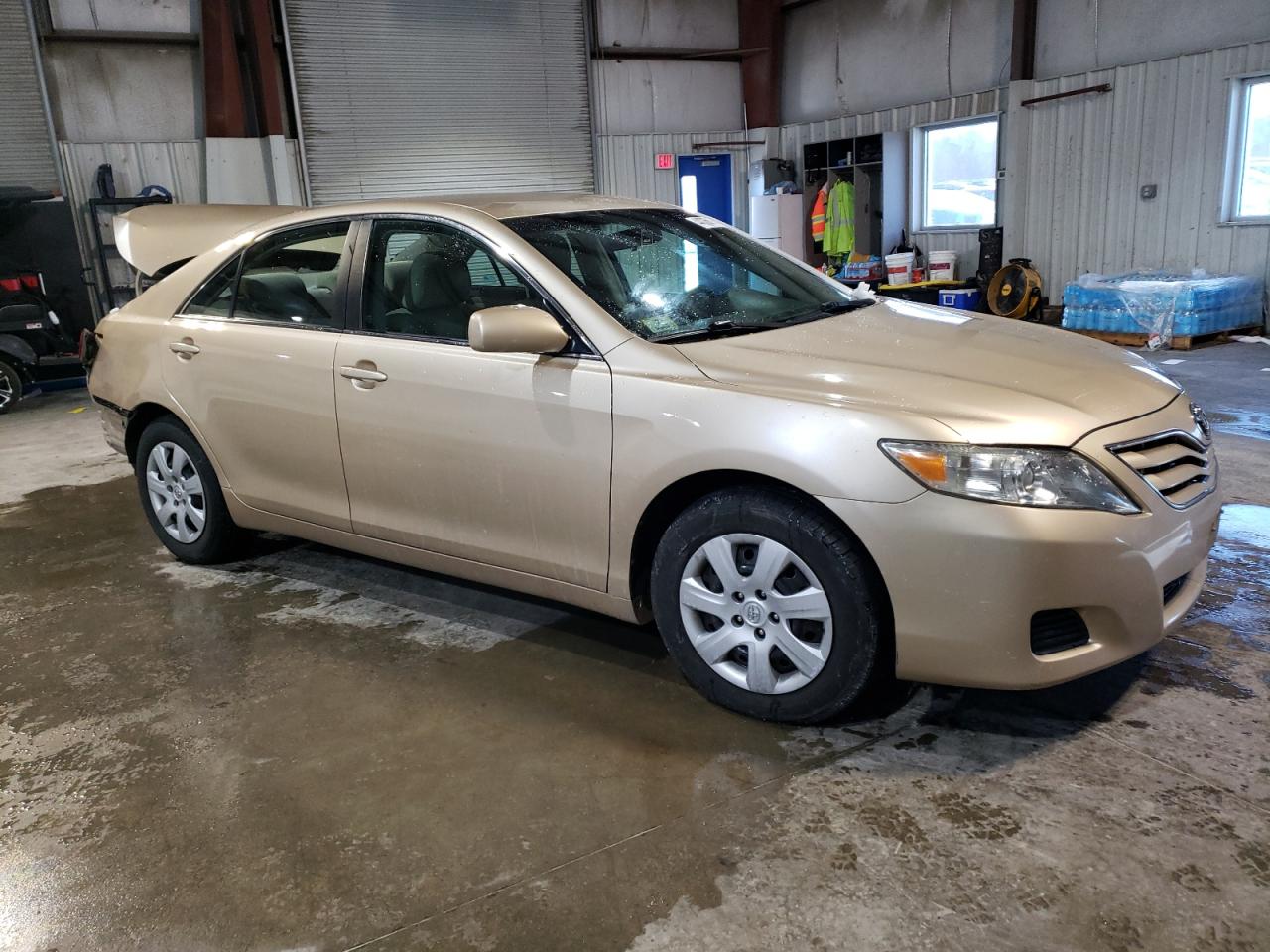 2010 Toyota Camry - Image 4