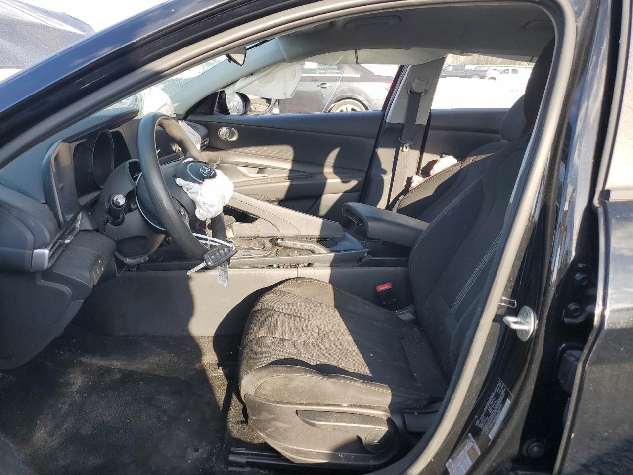 2021 Hyundai Elantra - Image 7