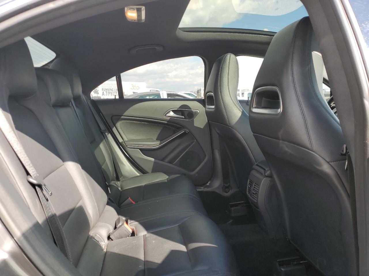 2014 Mercedes-Benz CLA-klasse - Image 10