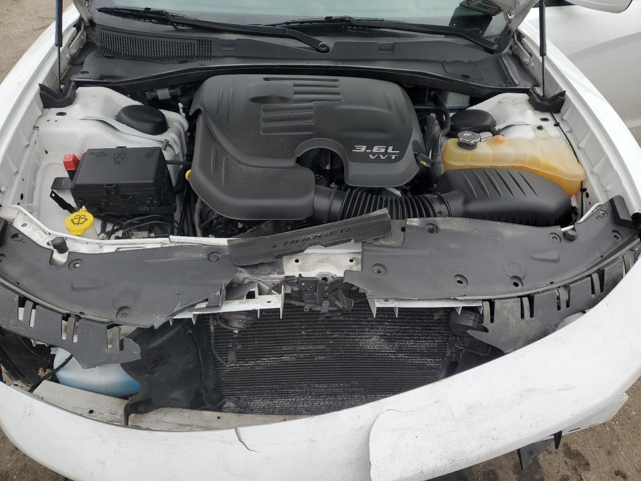 2019 Dodge Charger - Image 12