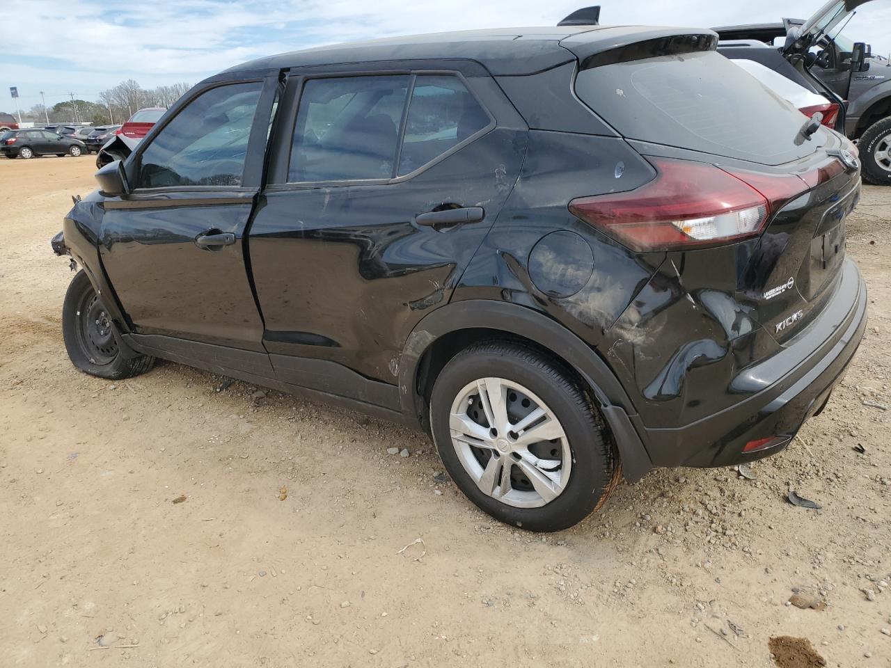 2024 Nissan Kicks - Image 2