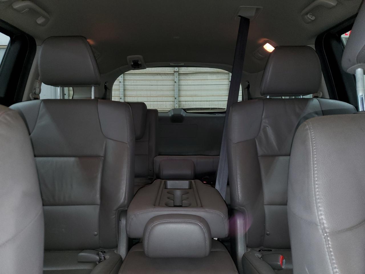 2012 Honda Odyssey - Image 10