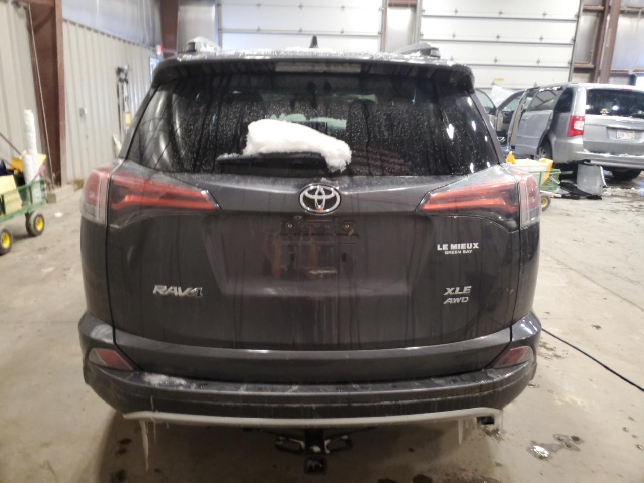 2016 Toyota RAV 4 - Image 6