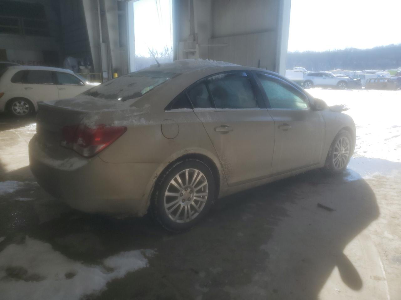 2011 Chevrolet Cruze - Image 3