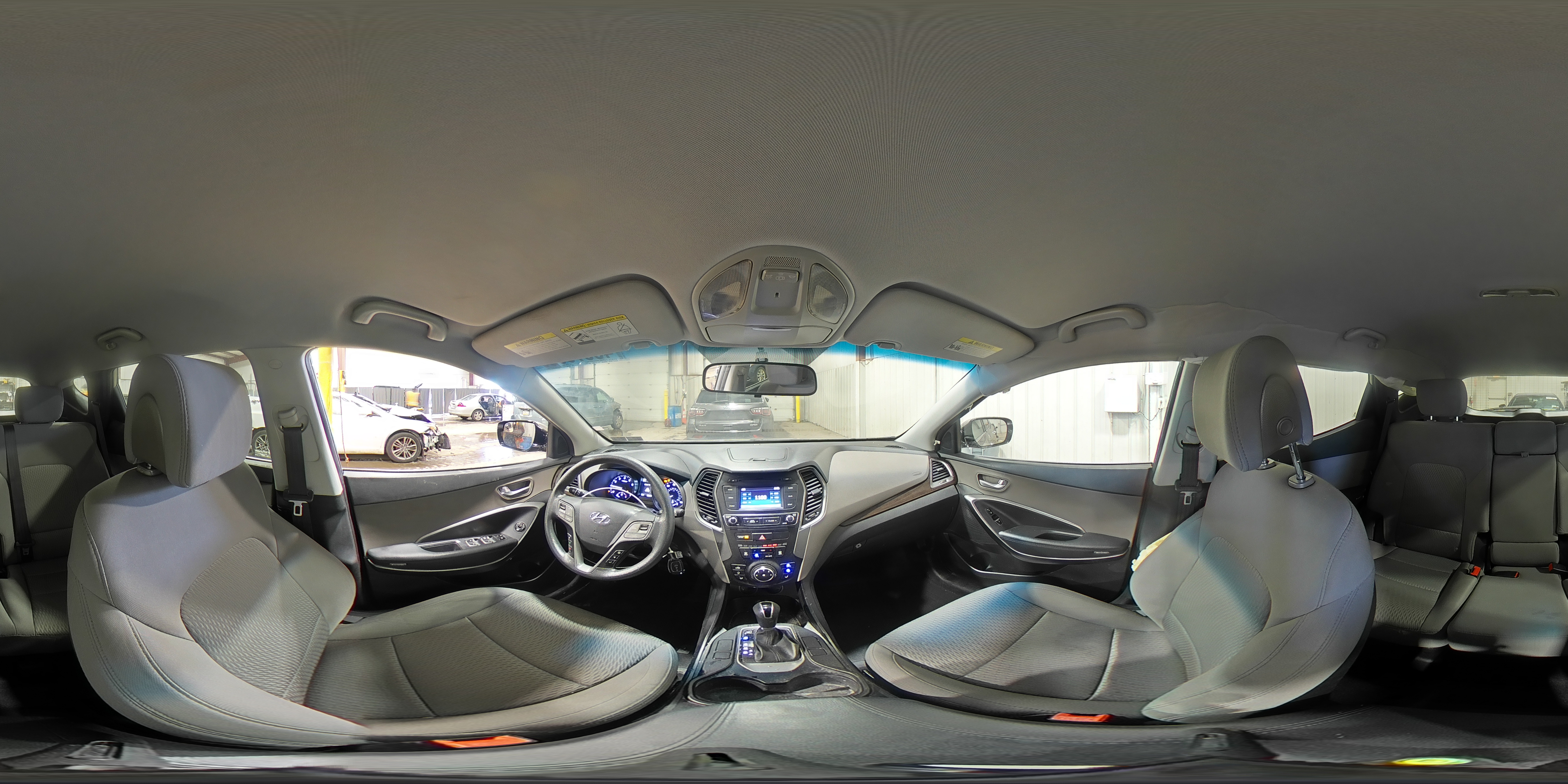 2018 Hyundai Santa Fe - Image 15