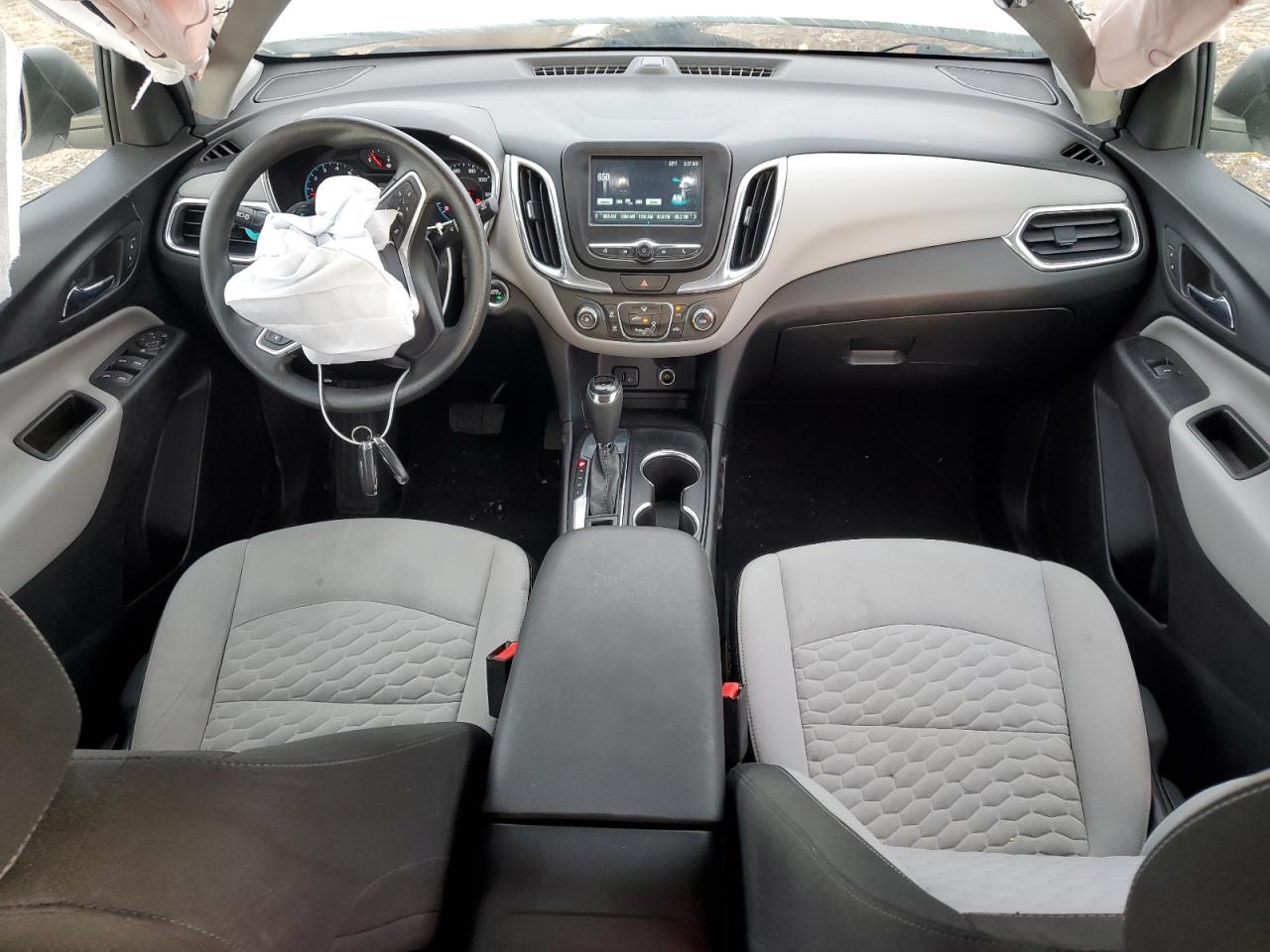 2018 Chevrolet Equinox - Image 8