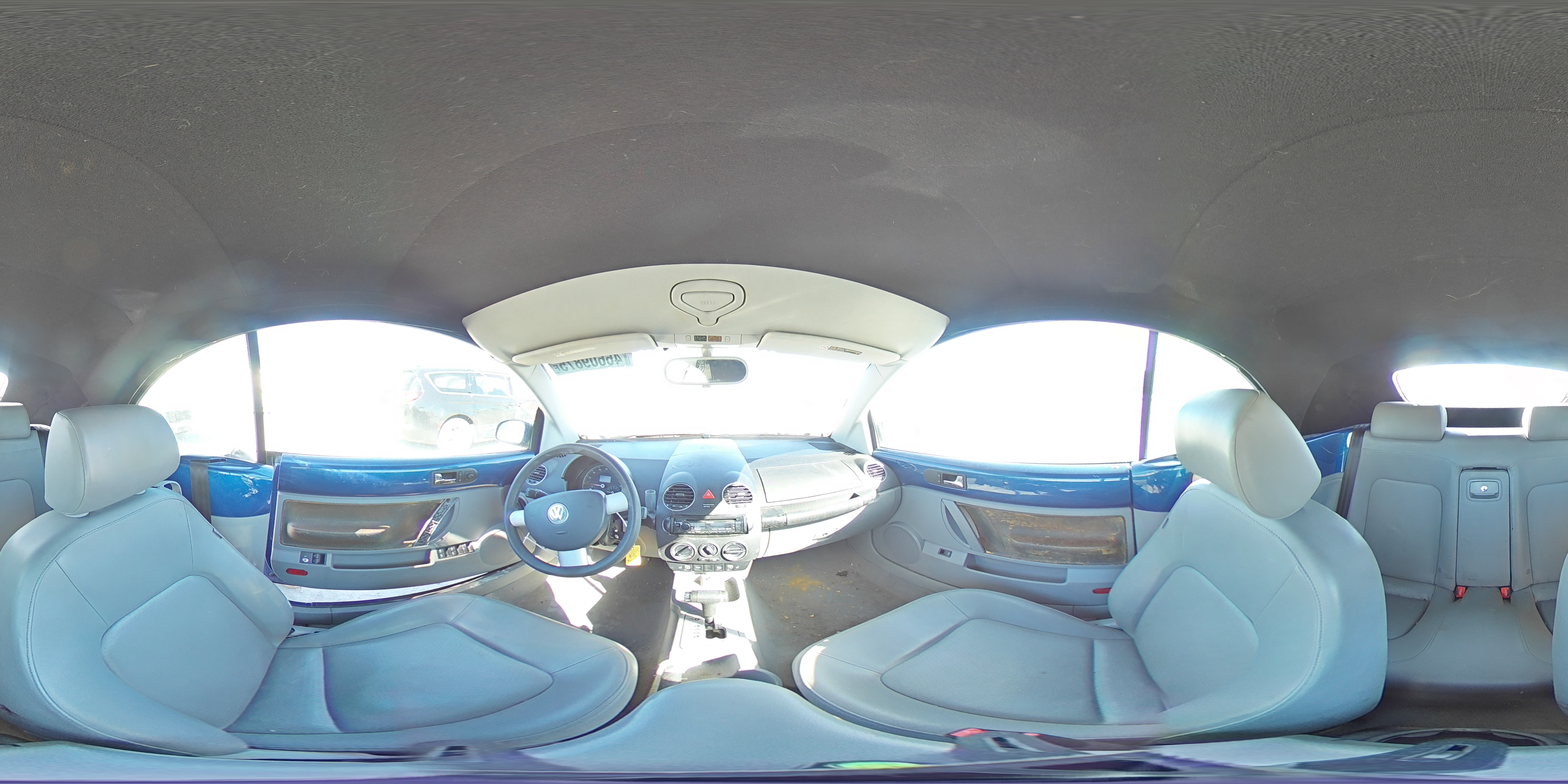 2007 Volkswagen Beetle - Image 13