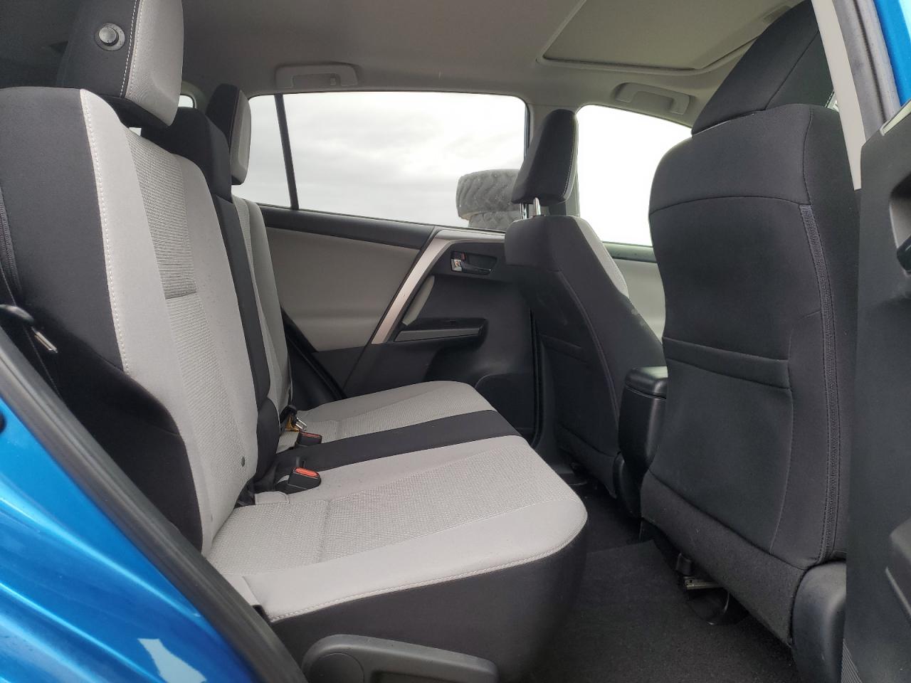 2017 Toyota RAV 4 - Image 10