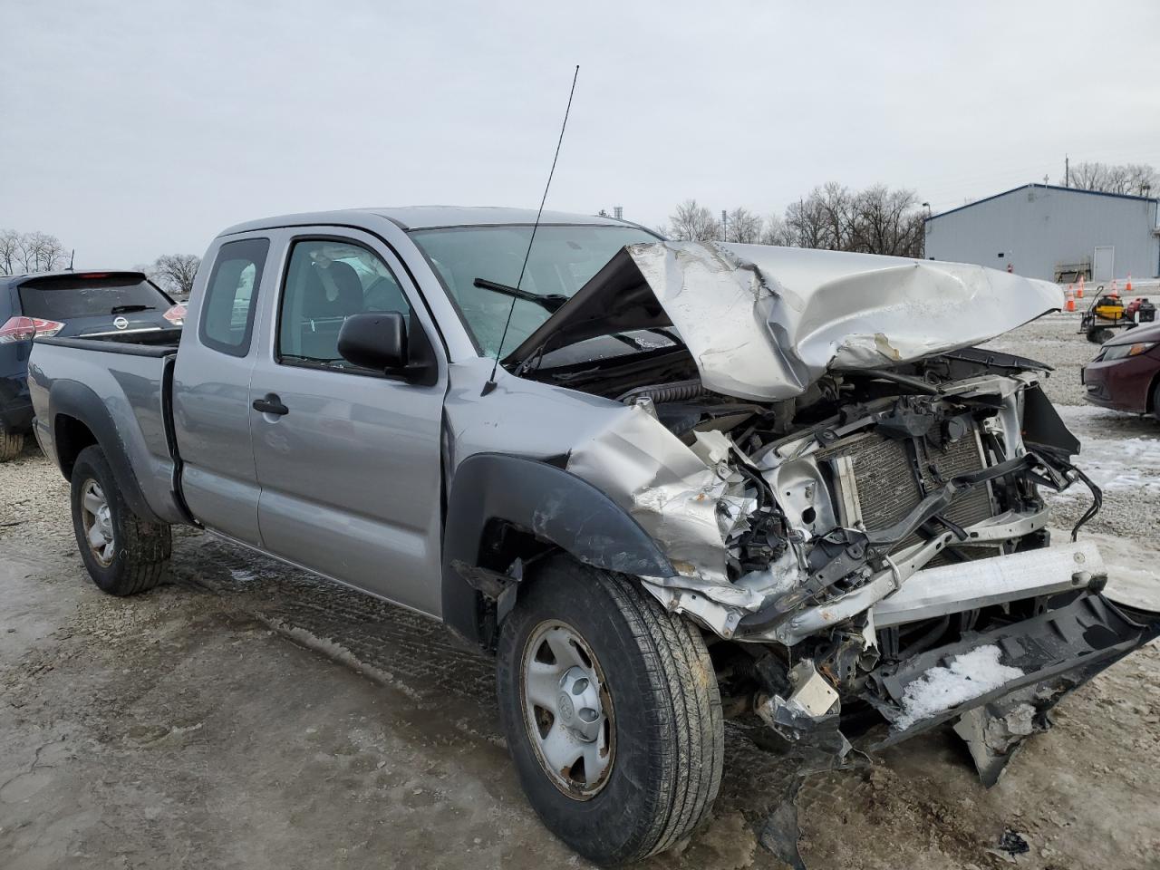 2015 Toyota Tacoma - Image 4