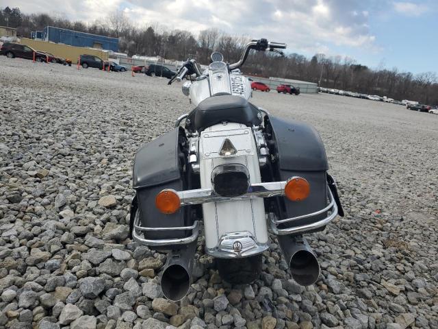  HARLEY-DAVIDSON FL 2012 Белый