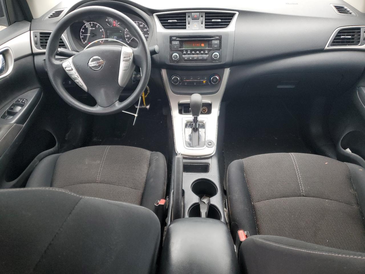 2015 Nissan Sentra - Image 8