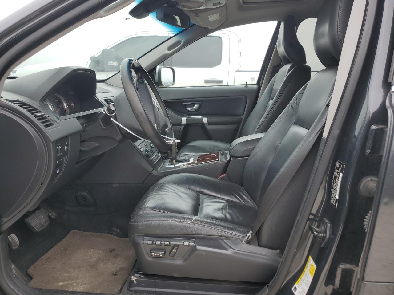 2014 Volvo XC90 - Image 7