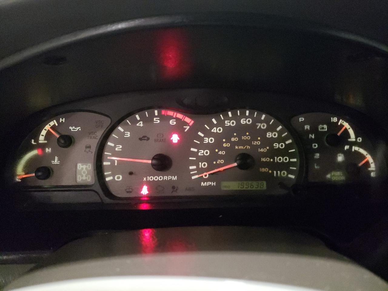 2003 Toyota Sequoia - Image 9