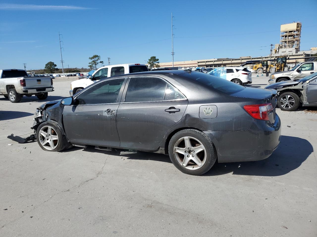 2014 Toyota Camry - Image 2