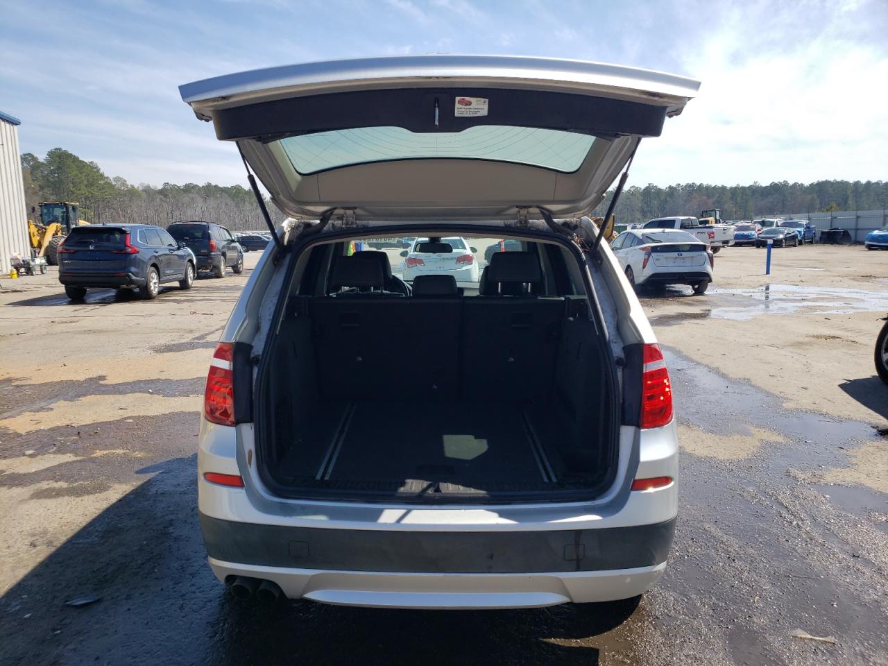2011 BMW X3 - Image 6
