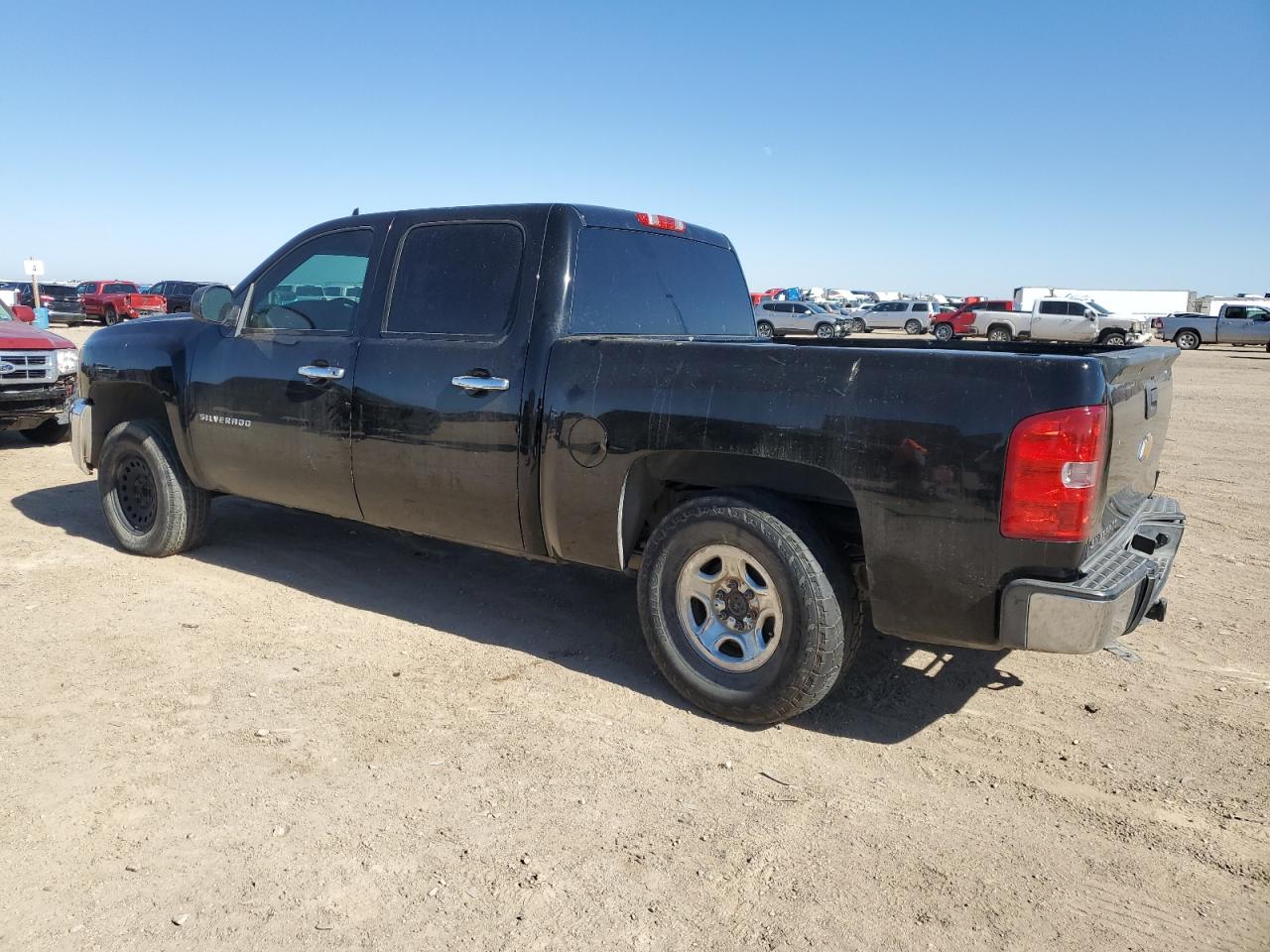 2012 Chevrolet Silverado - Image 2