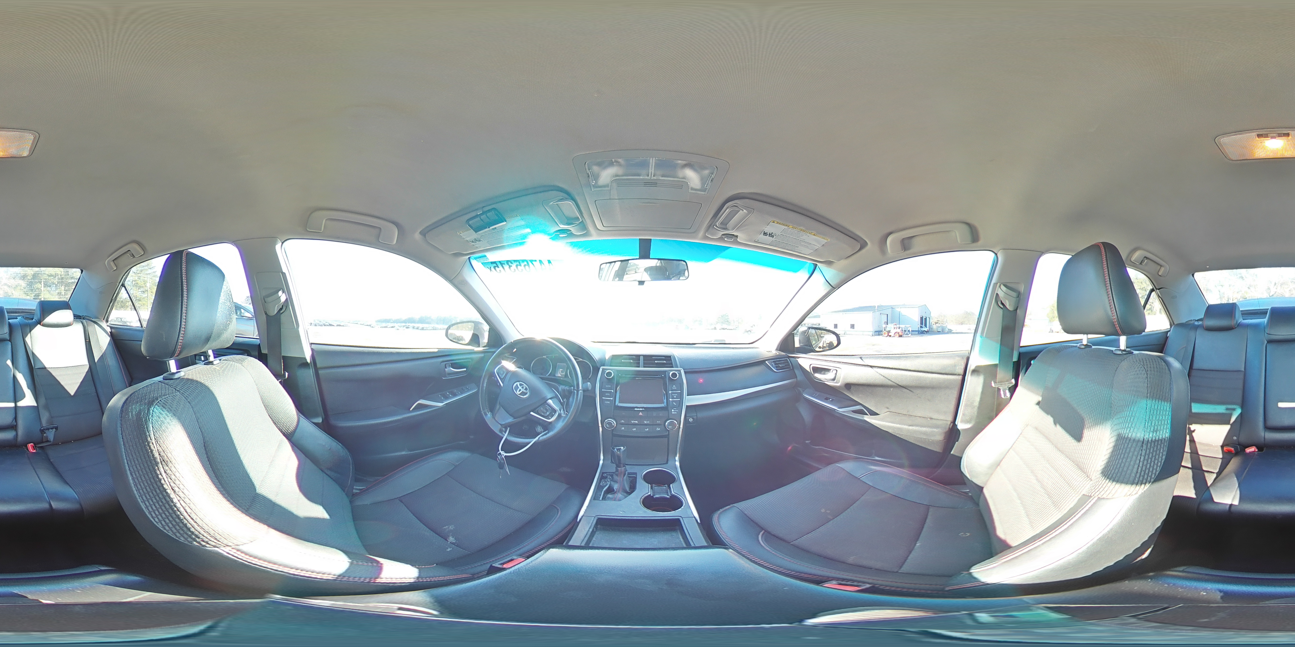 2016 Toyota Camry - Image 14