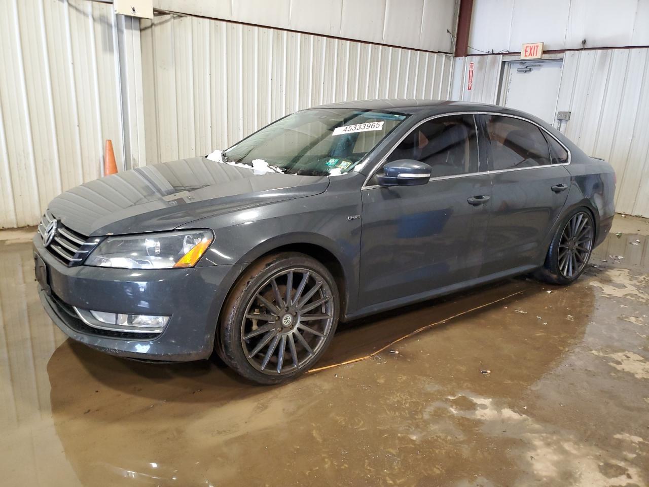 2014 Volkswagen Passat - Image 1