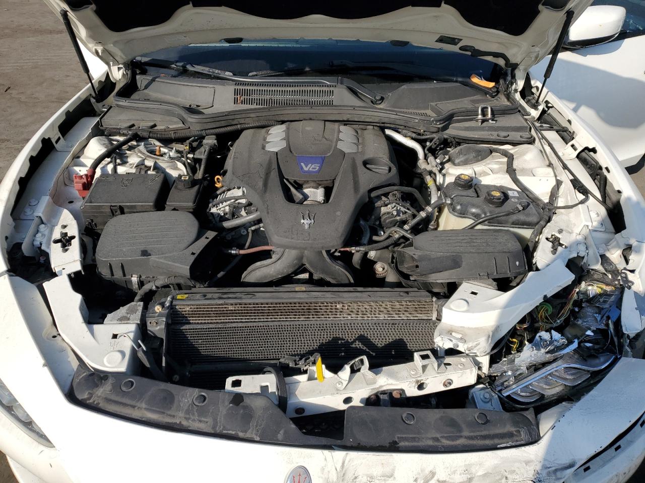 2015 Maserati Ghibli - Image 11