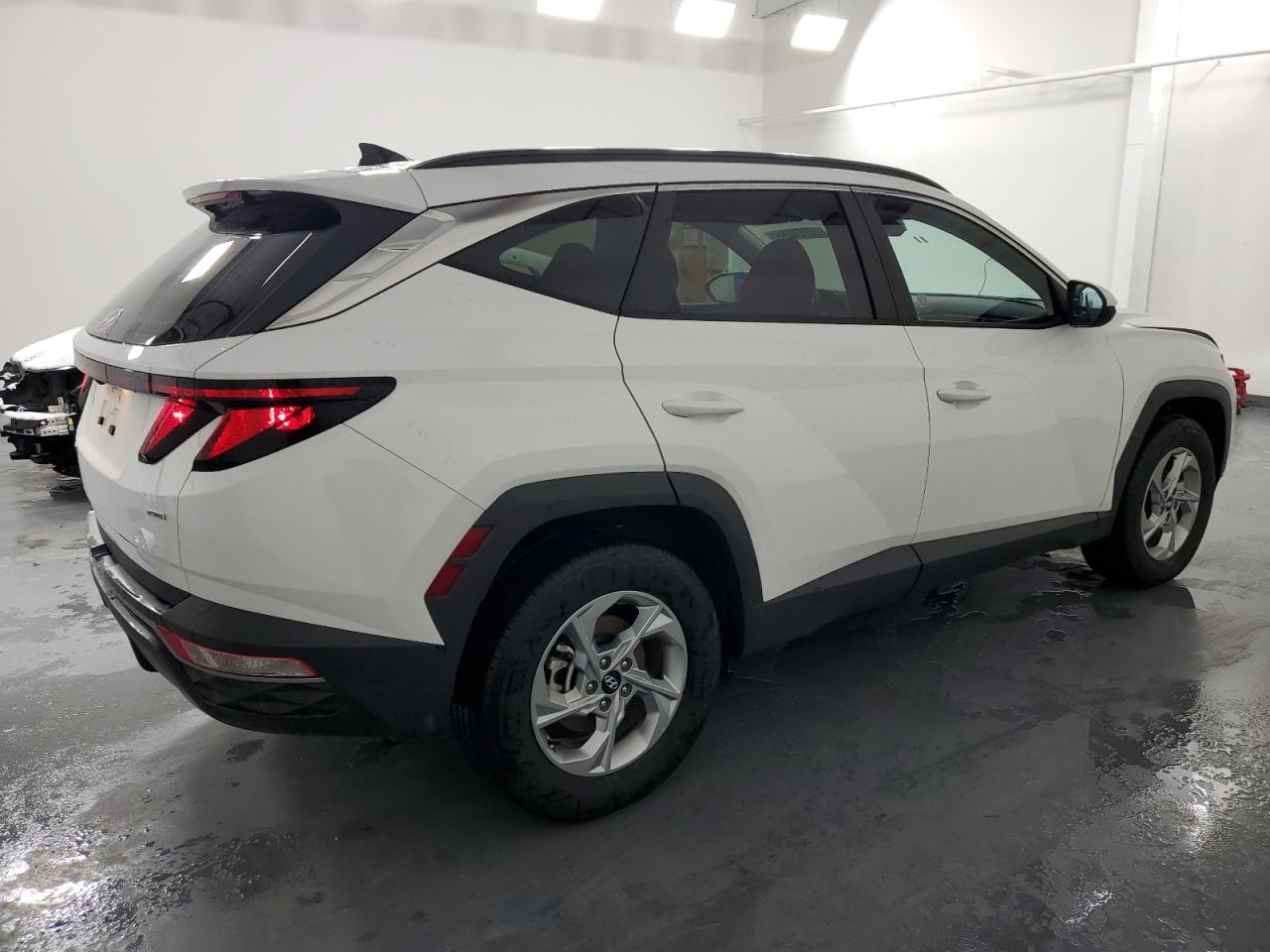 2024 Hyundai Tucson - Image 3