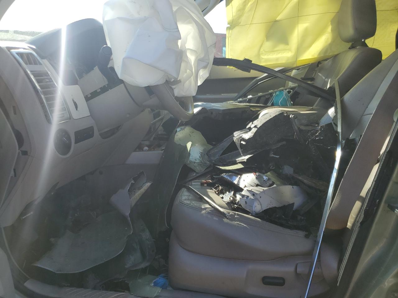 2010 Mercury Mariner - Image 7