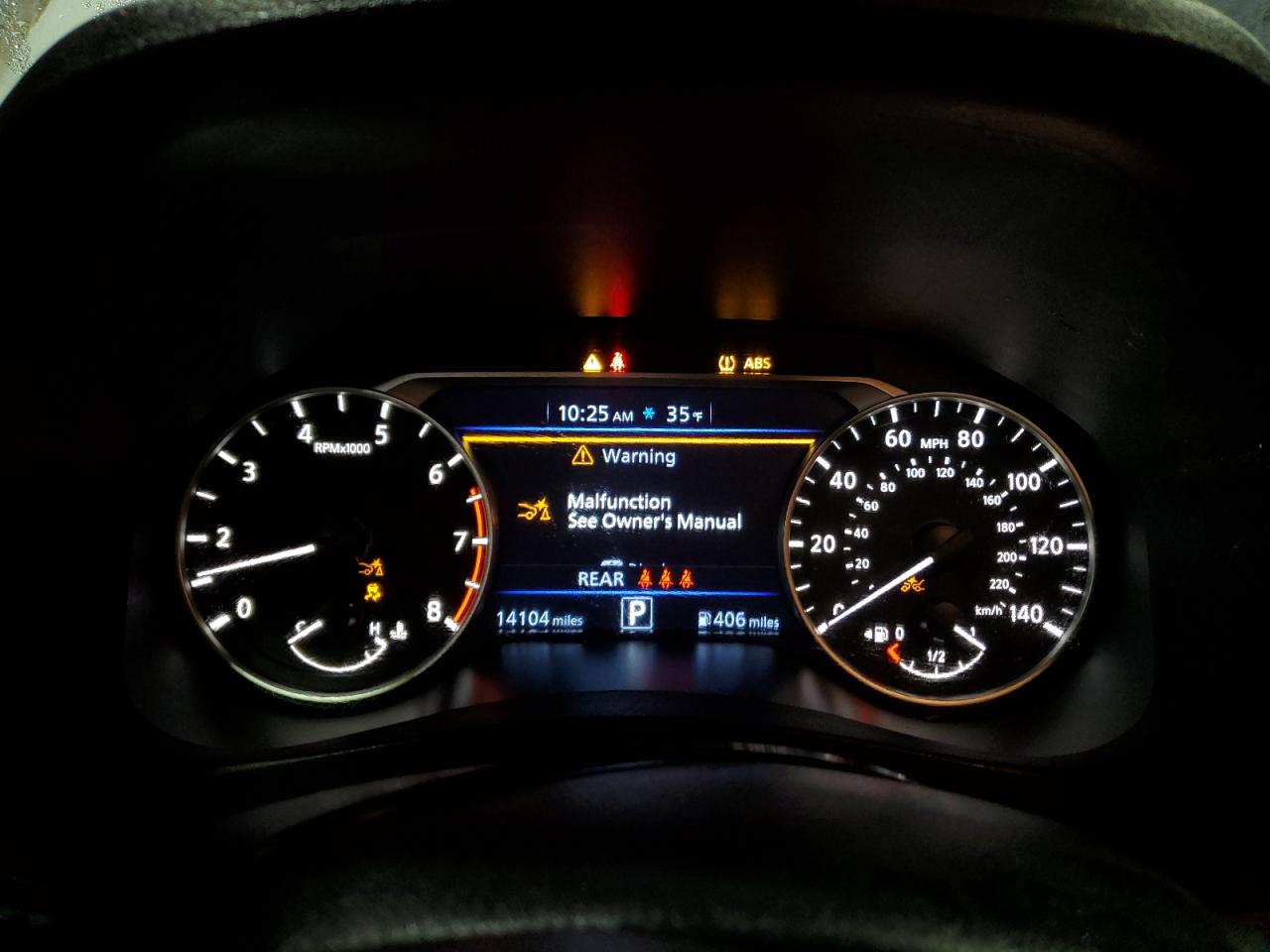 2024 Nissan Altima - Image 9