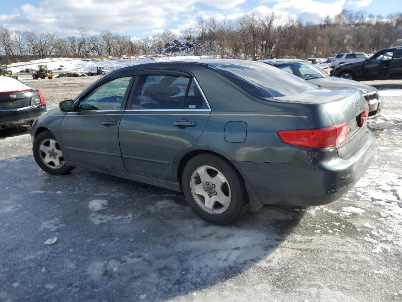 2005 Honda Accord - Image 2