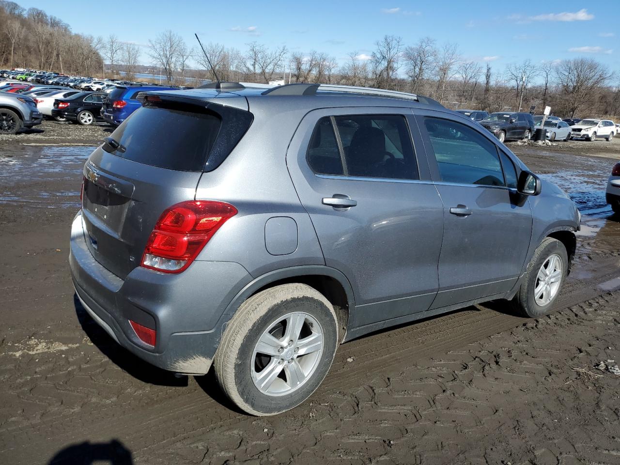 2020 Chevrolet Trax - Image 3