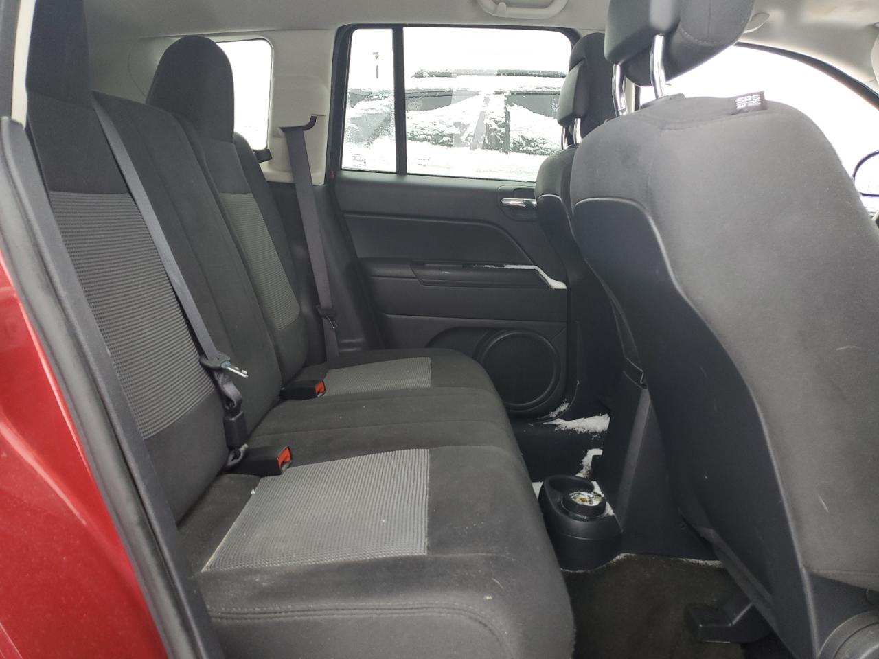 2017 Jeep Compass - Image 11