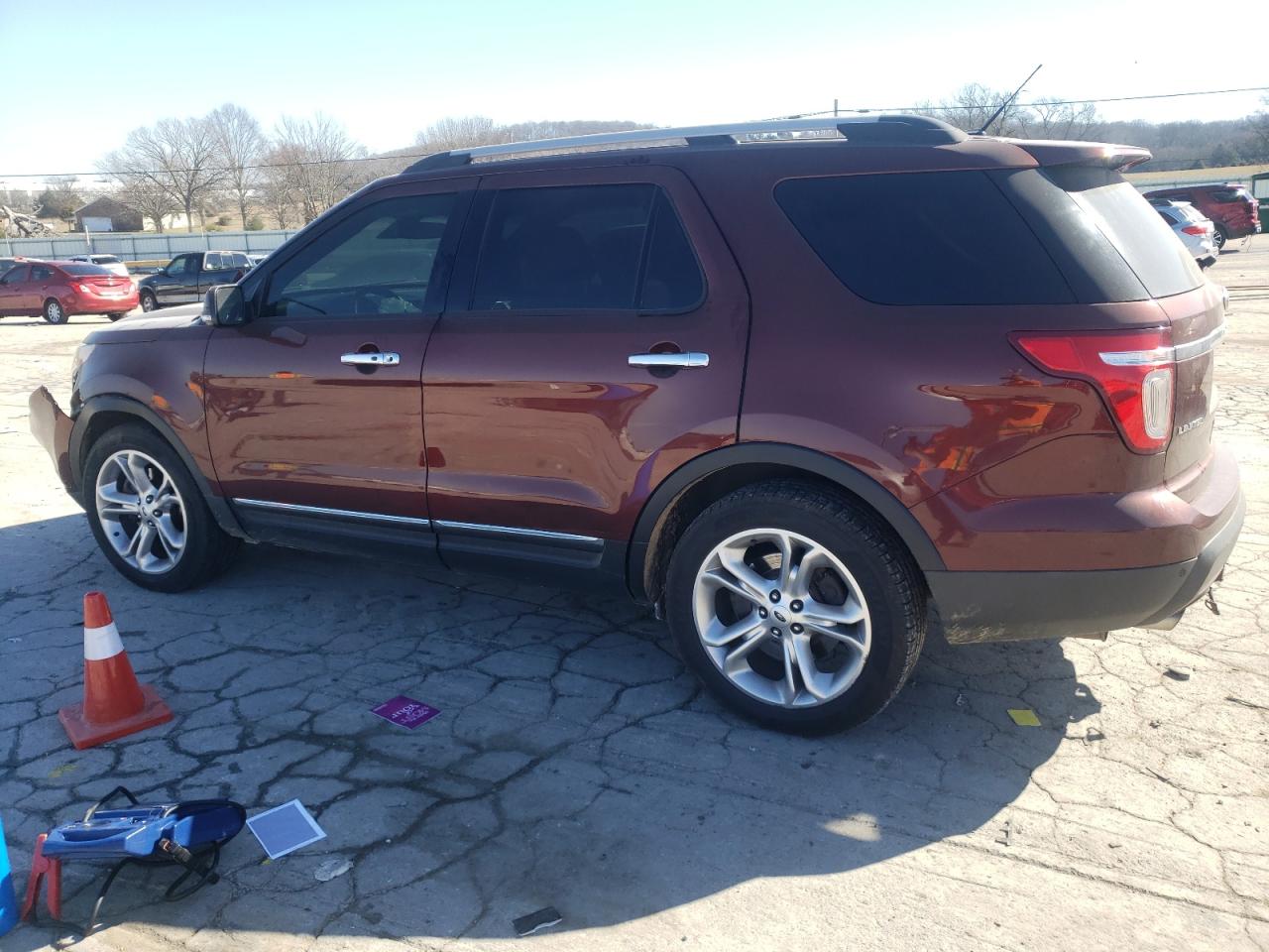 2015 Ford Explorer - Image 2