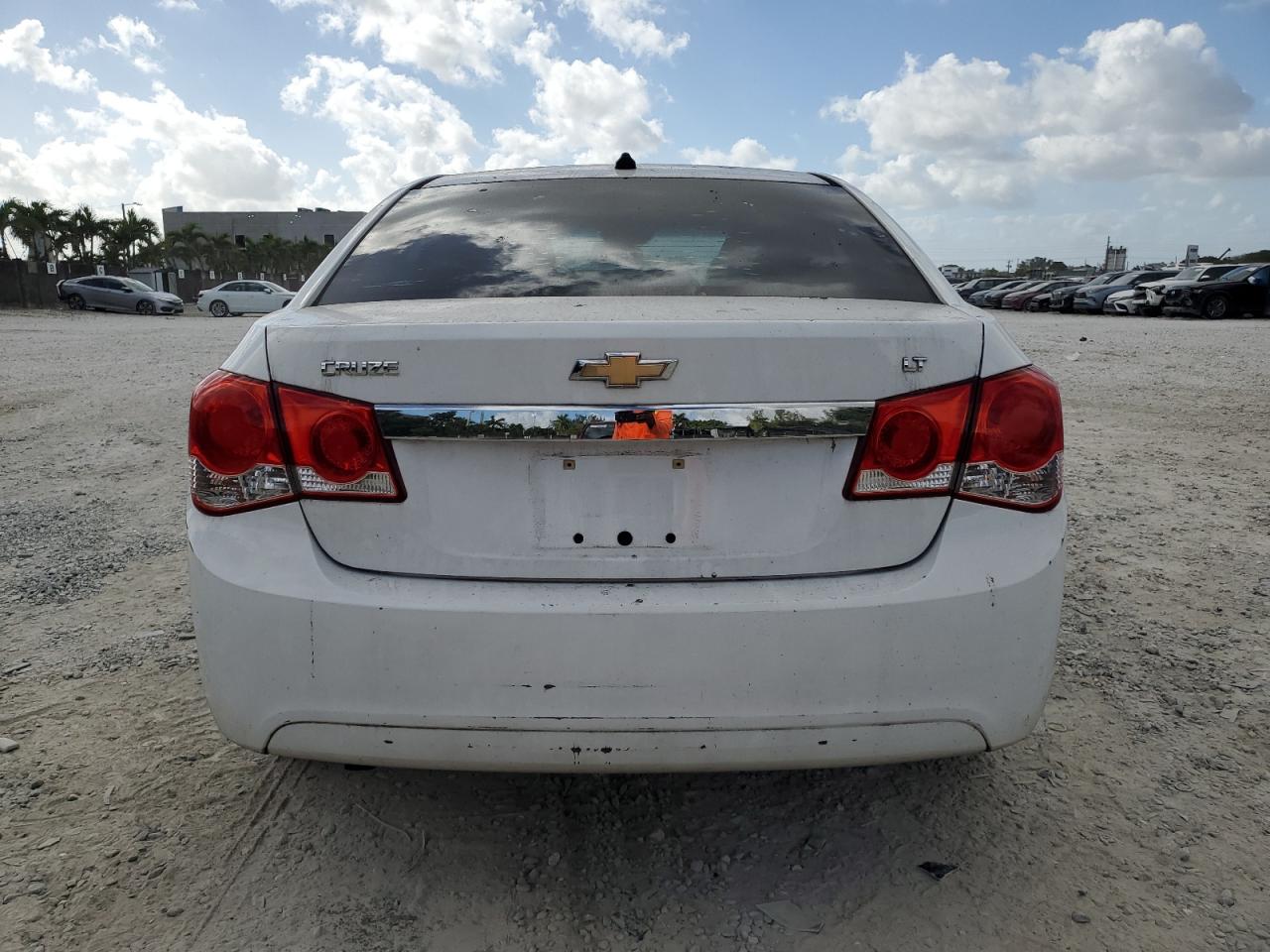 2013 Chevrolet Cruze - Image 6