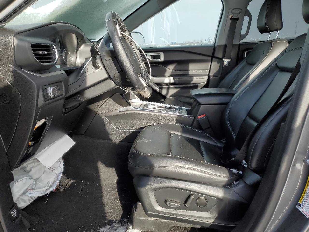 2022 Ford Explorer - Image 7