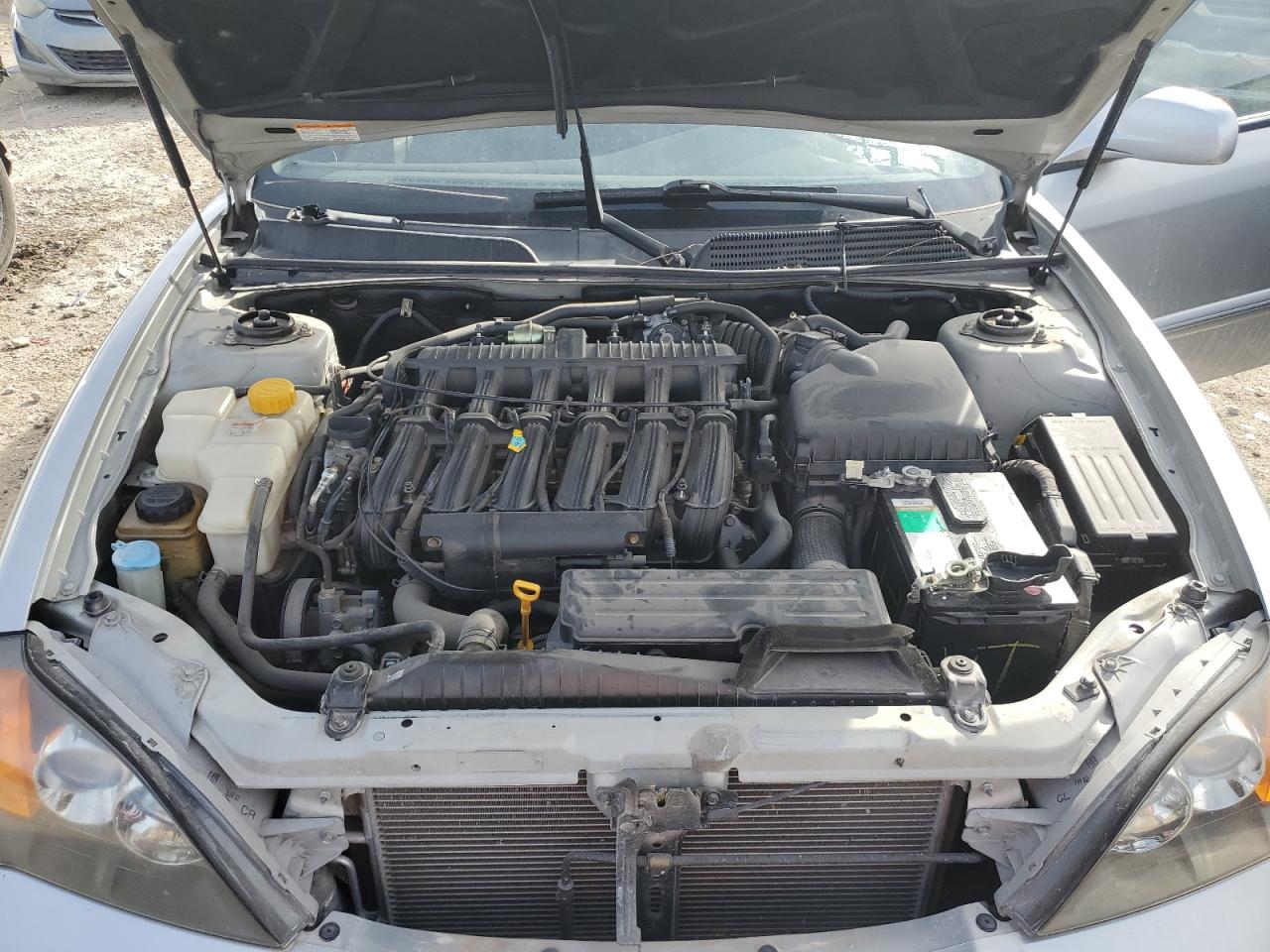 2004 Suzuki Verona - Image 11