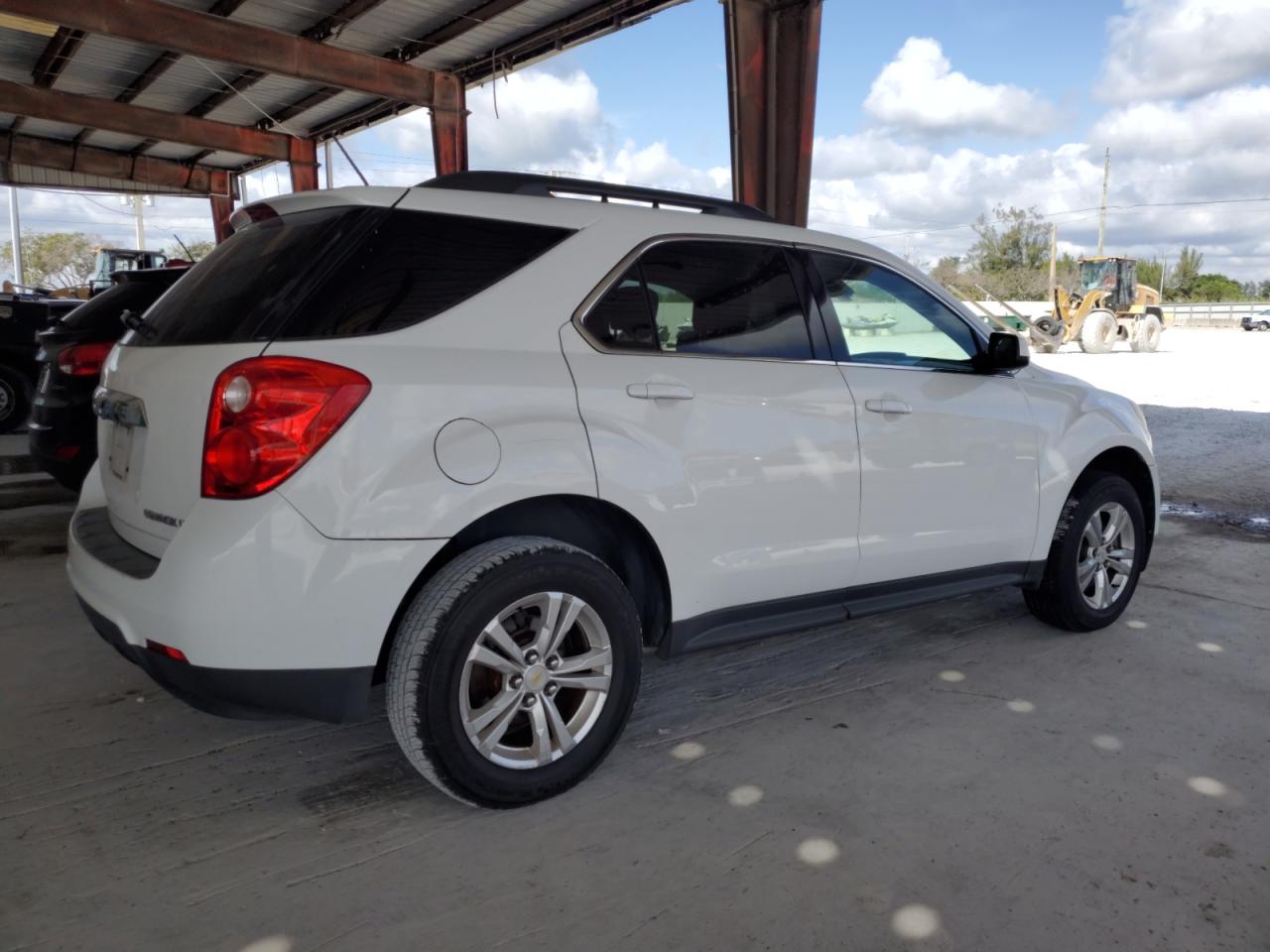 2015 Chevrolet Equinox - Image 3