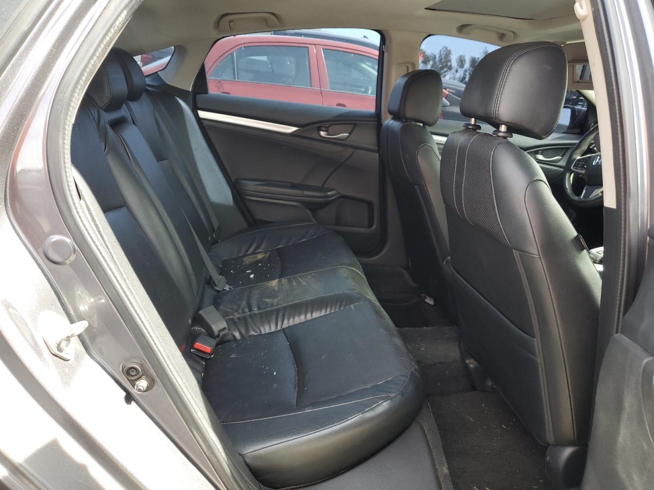 2016 Honda Civic - Image 10